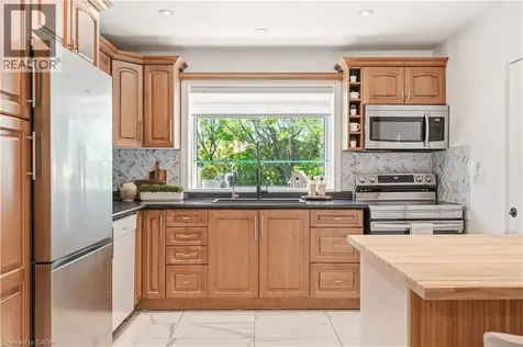101 Irene Avenue Stoney Creek ON L8G 2B1