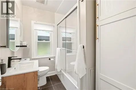 101 Irene Avenue Stoney Creek ON L8G 2B1