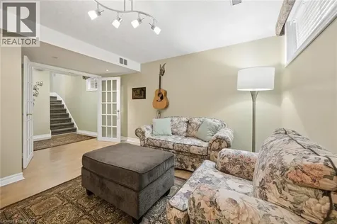 214 Grey Fox Drive Kitchener ON N2E 3N2