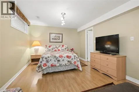 214 Grey Fox Drive Kitchener ON N2E 3N2