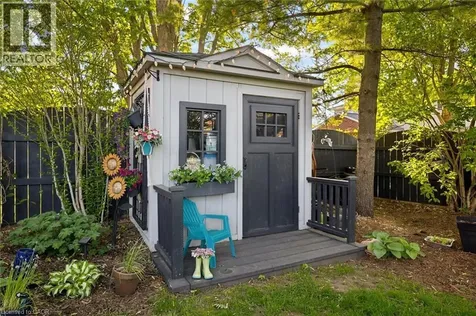 214 Grey Fox Drive Kitchener ON N2E 3N2