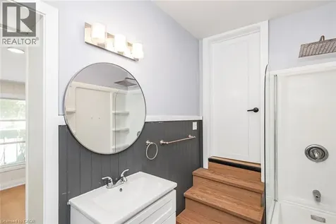 209 Drummond Street Brantford ON N3S 6B1