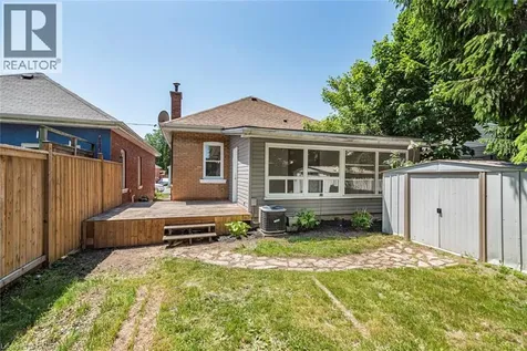 209 Drummond Street Brantford ON N3S 6B1