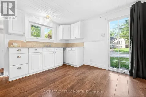 60 Parkwood Drive Wasaga Beach ON L9Z 2T2