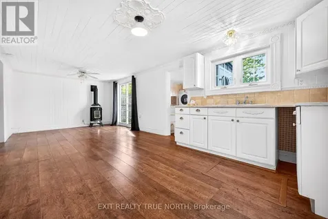 60 Parkwood Drive Wasaga Beach ON L9Z 2T2