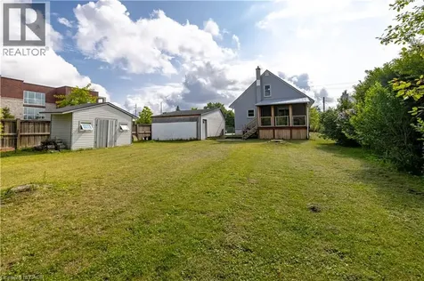 521 South Pelham Road Welland ON L3C 3C7
