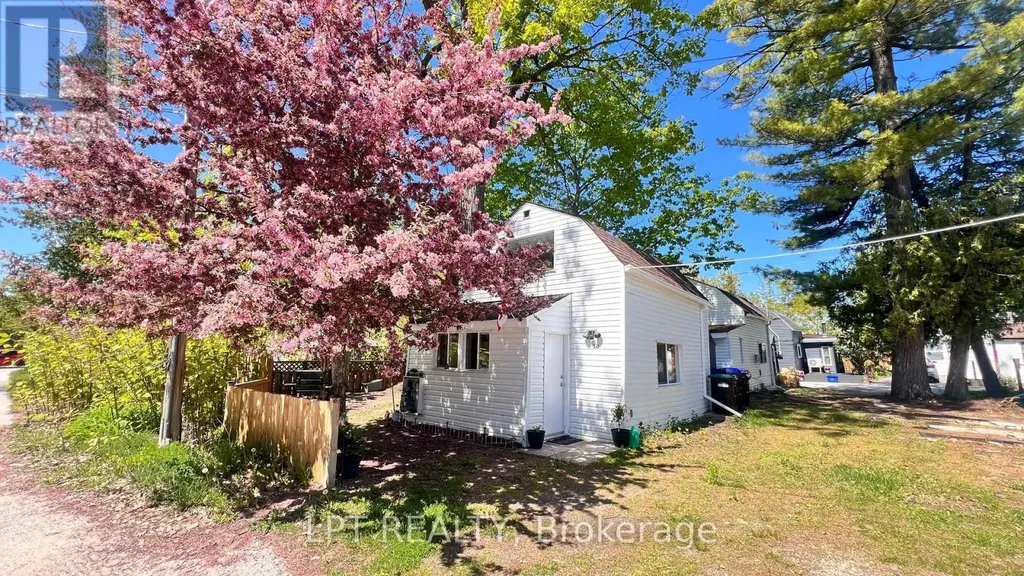 50 Glenwood Drive Wasaga Beach ON L9Z 2K5
