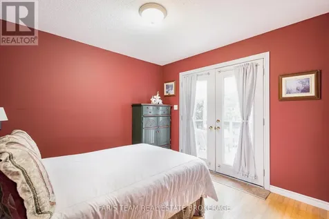 46 Greenwood Avenue Oro-medonte ON L0K 1E0