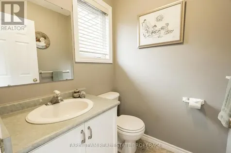 46 Greenwood Avenue Oro-medonte ON L0K 1E0