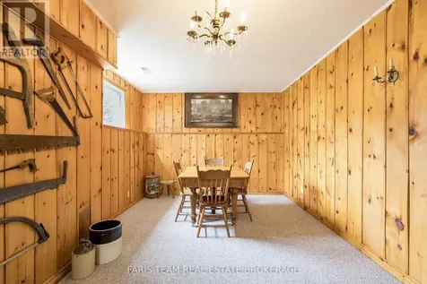 46 Greenwood Avenue Oro-medonte ON L0K 1E0