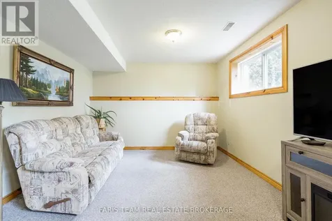 46 Greenwood Avenue Oro-medonte ON L0K 1E0