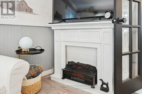 18 Cherrywood Lane Innisfil ON L9S 1M6