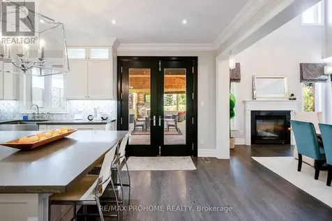 17 Fountainview Lane Uxbridge ON L9P 0B8
