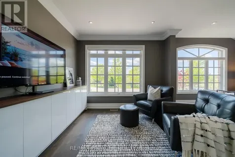 17 Fountainview Lane Uxbridge ON L9P 0B8