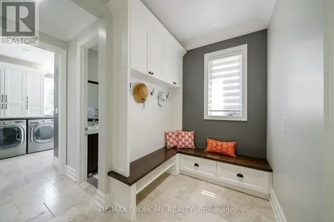 17 Fountainview Lane Uxbridge ON L9P 0B8