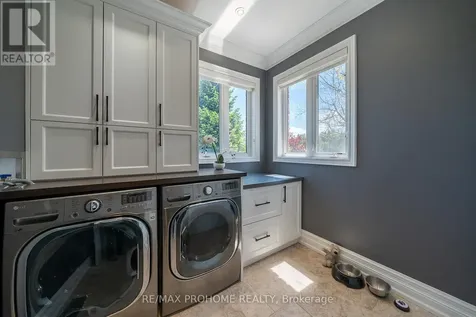 17 Fountainview Lane Uxbridge ON L9P 0B8