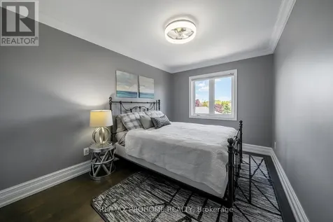17 Fountainview Lane Uxbridge ON L9P 0B8