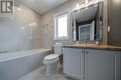 17 Fountainview Lane Uxbridge ON L9P 0B8
