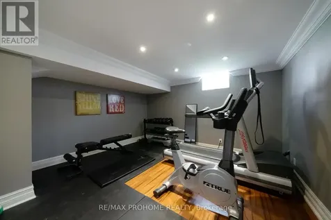 17 Fountainview Lane Uxbridge ON L9P 0B8