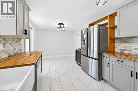 143 Fairview Avenue East Dunnville ON N1A 1B2