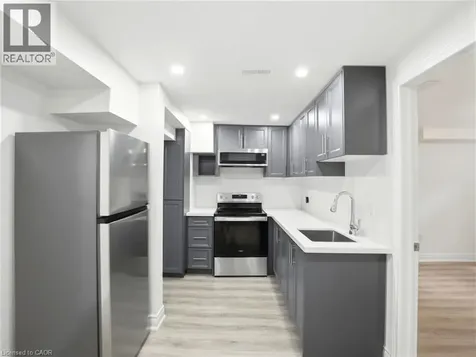 22 Lillian Way Caledonia ON N3W 0C6