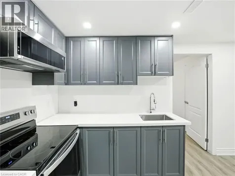 22 Lillian Way Caledonia ON N3W 0C6