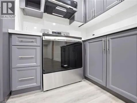22 Lillian Way Caledonia ON N3W 0C6