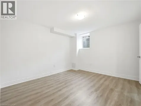 22 Lillian Way Caledonia ON N3W 0C6
