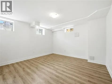 22 Lillian Way Caledonia ON N3W 0C6