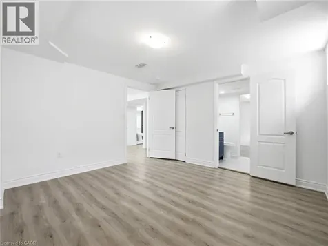 22 Lillian Way Caledonia ON N3W 0C6