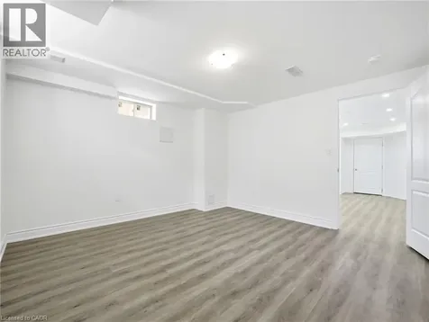 22 Lillian Way Caledonia ON N3W 0C6