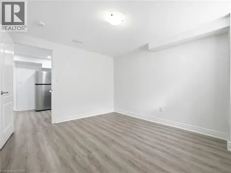 22 Lillian Way Caledonia ON N3W 0C6