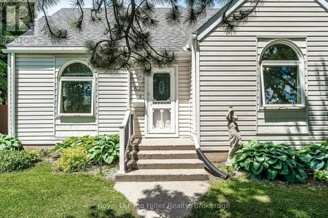 272 John Street North Stratford ON N5A 6M1