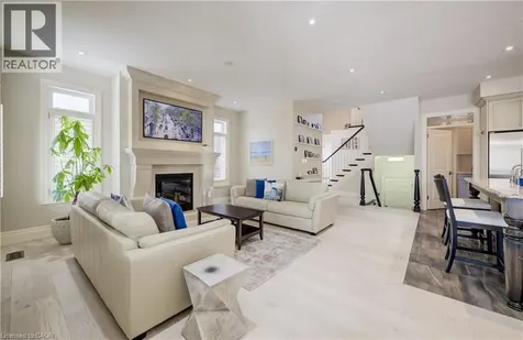 121 Oak Park Drive Waterloo ON N2K 0B3