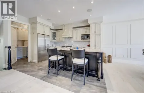 121 Oak Park Drive Waterloo ON N2K 0B3