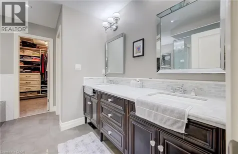 121 Oak Park Drive Waterloo ON N2K 0B3