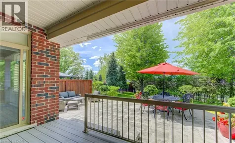 121 Oak Park Drive Waterloo ON N2K 0B3