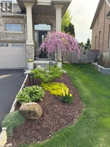 121 Oak Park Drive Waterloo ON N2K 0B3