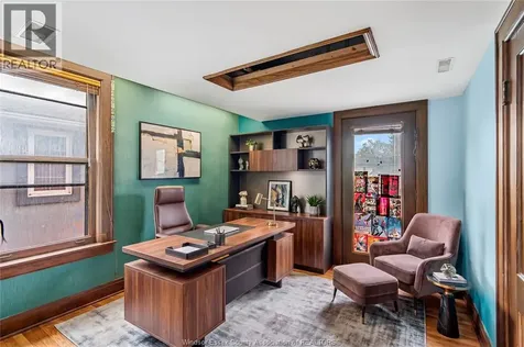 79 Giles Boulevard East Windsor ON N9A 4B8