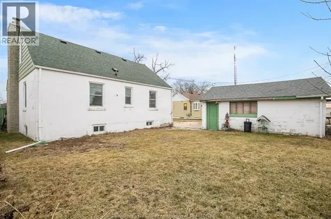 2653 Alexis Street Windsor ON N8W 3Z7