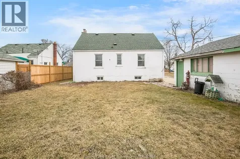 2653 Alexis Street Windsor ON N8W 3Z7