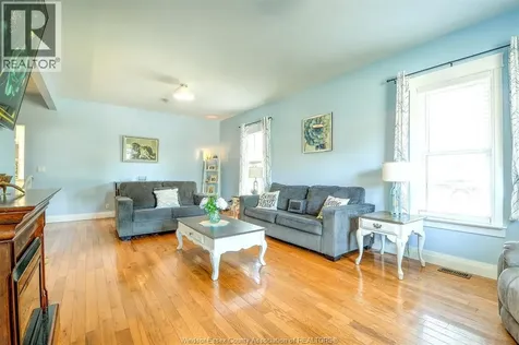 74 Munger Harrow ON N0R 1G0