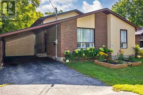 28 Forest Street Parry Sound ON P2A 2P9