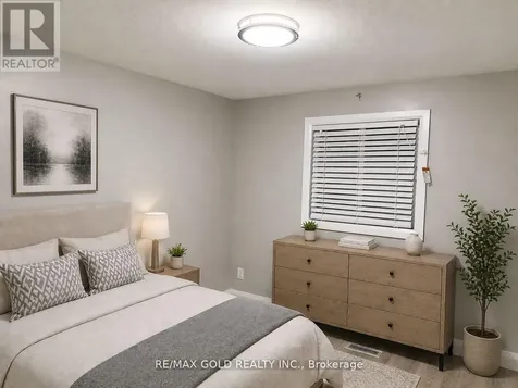156 Mooregate Crescent Kitchener ON N2M 2G1