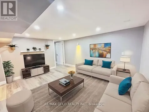 156 Mooregate Crescent Kitchener ON N2M 2G1