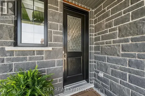 30 Waterbow Trail Kitchener ON N2A 0K4