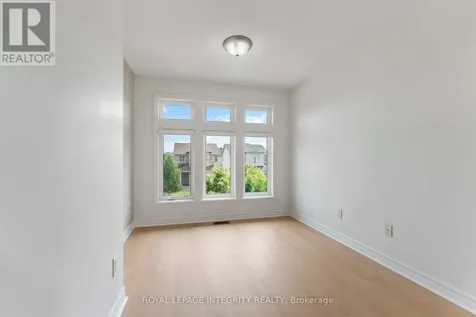 424 Cooks Mill Crescent Ottawa ON K1V 2M9