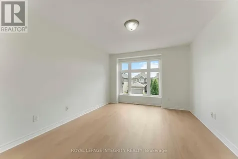 424 Cooks Mill Crescent Ottawa ON K1V 2M9