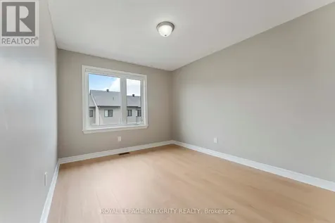 424 Cooks Mill Crescent Ottawa ON K1V 2M9