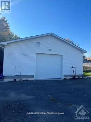 4670 Fallowfield Road Ottawa ON K2J 4S4